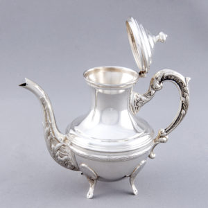 CORTABARRÍA Y CÍA. Juego de Café y Té en plata de Ley. España, siglo XX.