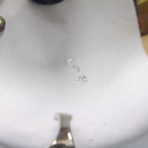 CRUZ DE MALTA. Juego de Café y Té estilo Luis XV en Plata de Ley. España, siglo XX.