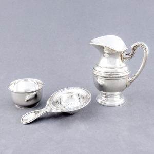 DIONISIO GARCÍA. Juego de Café y té en Plata de Ley. España, siglo XX.
