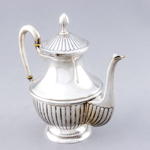 DIONISIO GARCÍA. Juego de Café y Té en plata. España, siglo XX.