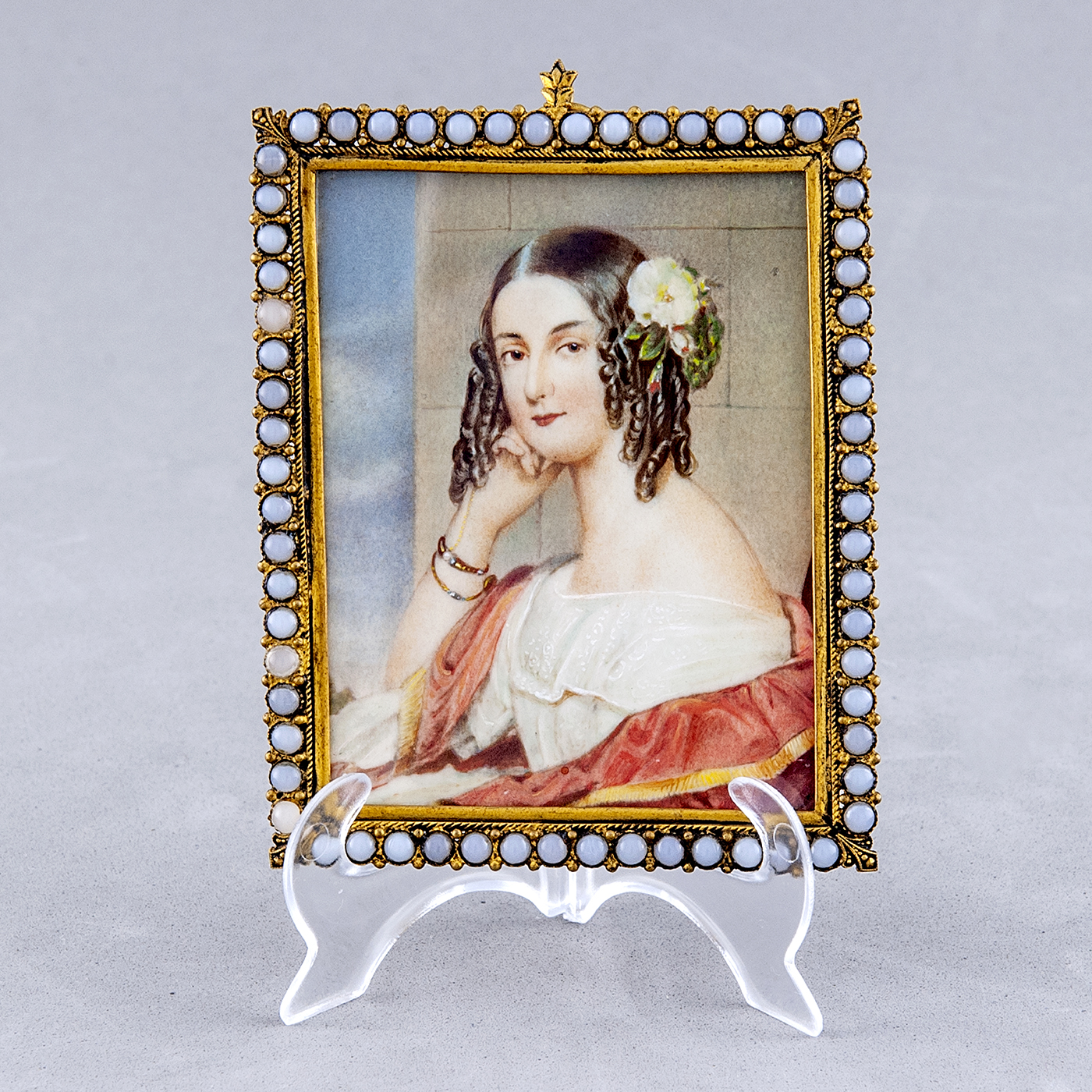 ESCUELA ALEMANA SIGLO XIX. Miniatura pintada a mano sobre lámina de marfil. "Retrato de Marquesa de Bonrgard"
