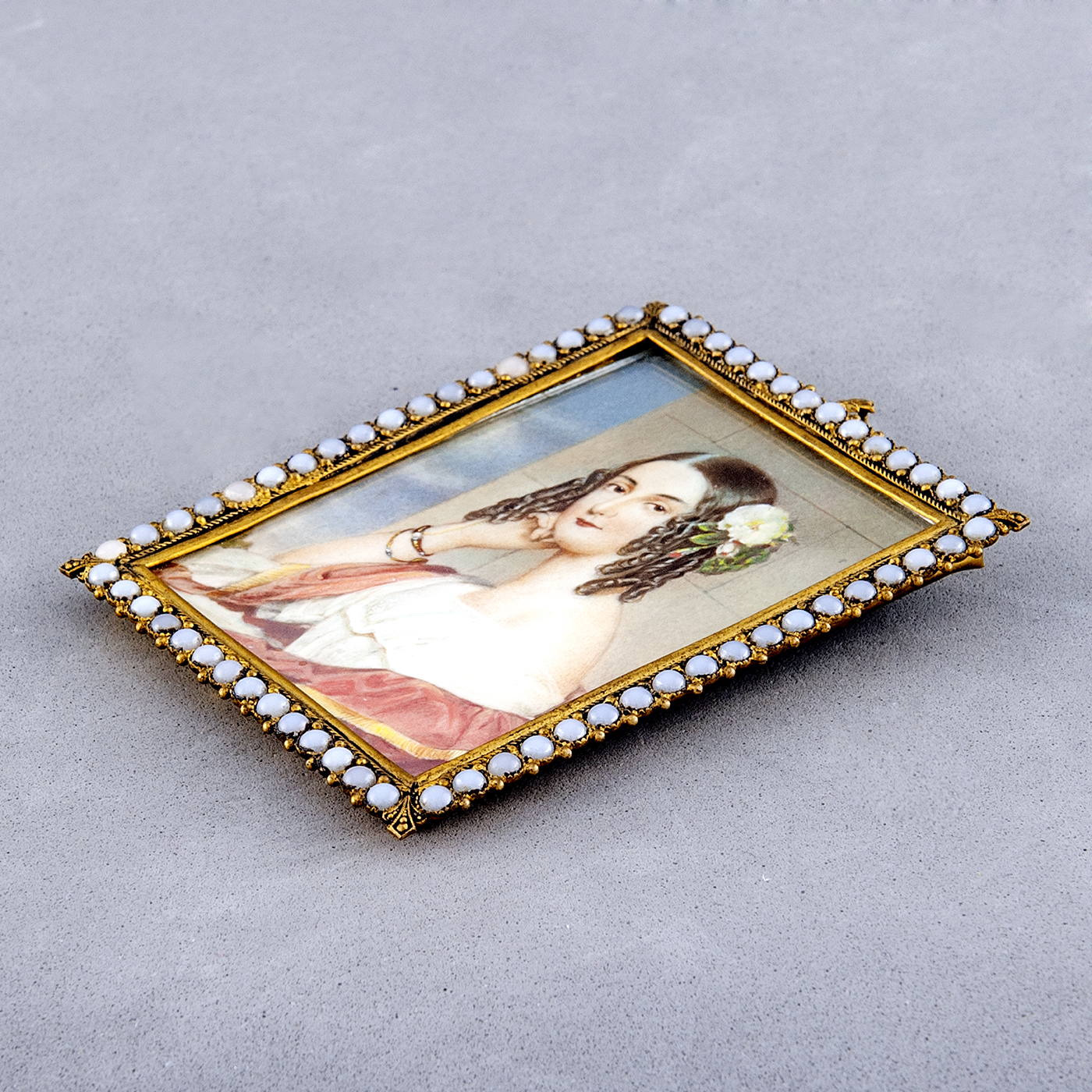 ESCUELA ALEMANA SIGLO XIX. Miniatura pintada a mano sobre lámina de marfil. "Retrato de Marquesa de Bonrgard" ESCUELA ALEMANA SIGLO XIX. Miniatura pintada a mano sobre lámina de marfil. "Retrato de Marquesa de Bonrgard"