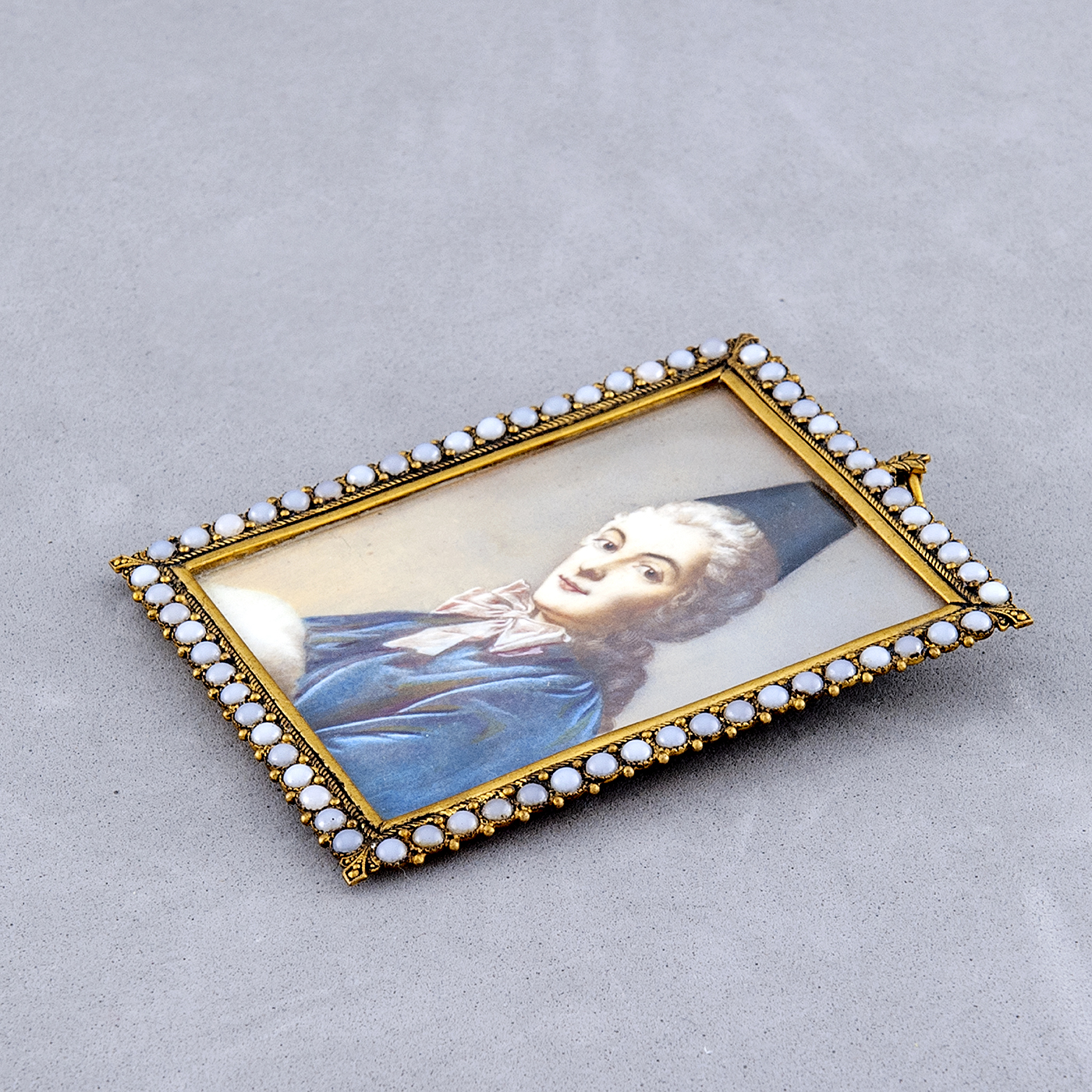 ESCUELA ALEMANA SIGLO XIX. Miniatura pintada a mano sobre lámina de marfil. "Retrato de Miss Robinson" ESCUELA ALEMANA SIGLO XIX. Miniatura pintada a mano sobre lámina de marfil. "Retrato de Miss Robinson"