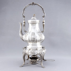 FLORENTINA. Samovar con mechero en Plata. Bogotá, s.XX.