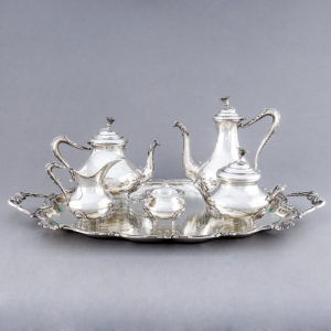 Juego de Café y Té en plata de Ley. UCCI. España, siglo XX