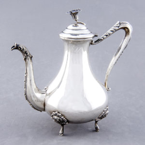 Juego de Café y Té en plata de Ley. UCCI. España, siglo XX