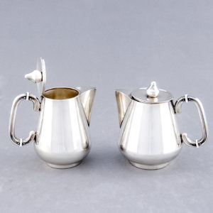 Juego de Café y Té Estilo Inglés, en Plata. España, siglo XX.