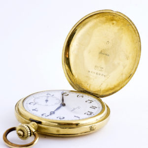Longines. Reloj de Bolsillo saboneta y remontoir. Año, 1926. Oro 18k.
