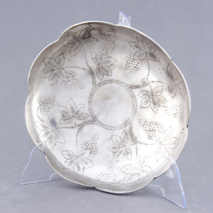 PASGORCY. Centro de mesa o Plato Circular en Plata de Ley. España, 20th. 321 gr.