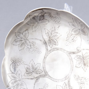 PASGORCY. Centro de mesa o Plato Circular en Plata de Ley. España, 20th. 321 gr.