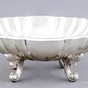 PASGORCY. Centro de Mesa Oval en plata gallonada. España, Siglo XX.