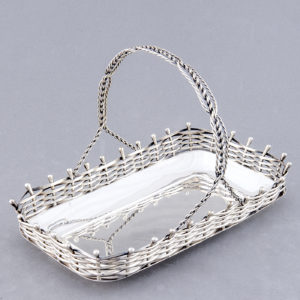 Pasgorcy. Cesto artesanal en Plata de Ley, España, siglo XIX.