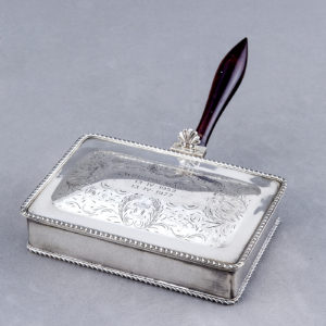 PASGORCY. Chofeta o cenicero en plata. España, siglo XX.