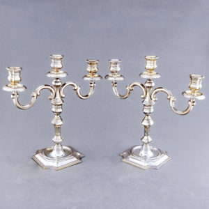 Pedro Durán. Pareja de candelabros de tres luces. España, 20th.