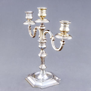 Pedro Durán. Pareja de candelabros de tres luces. España, 20th.