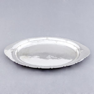 R.H. TVENSTRUP. Bandeja Oval en plata. Randers, Dinamarca, s.XX