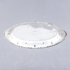 R.H. TVENSTRUP. Bandeja Oval en plata. Randers, Dinamarca, s.XX