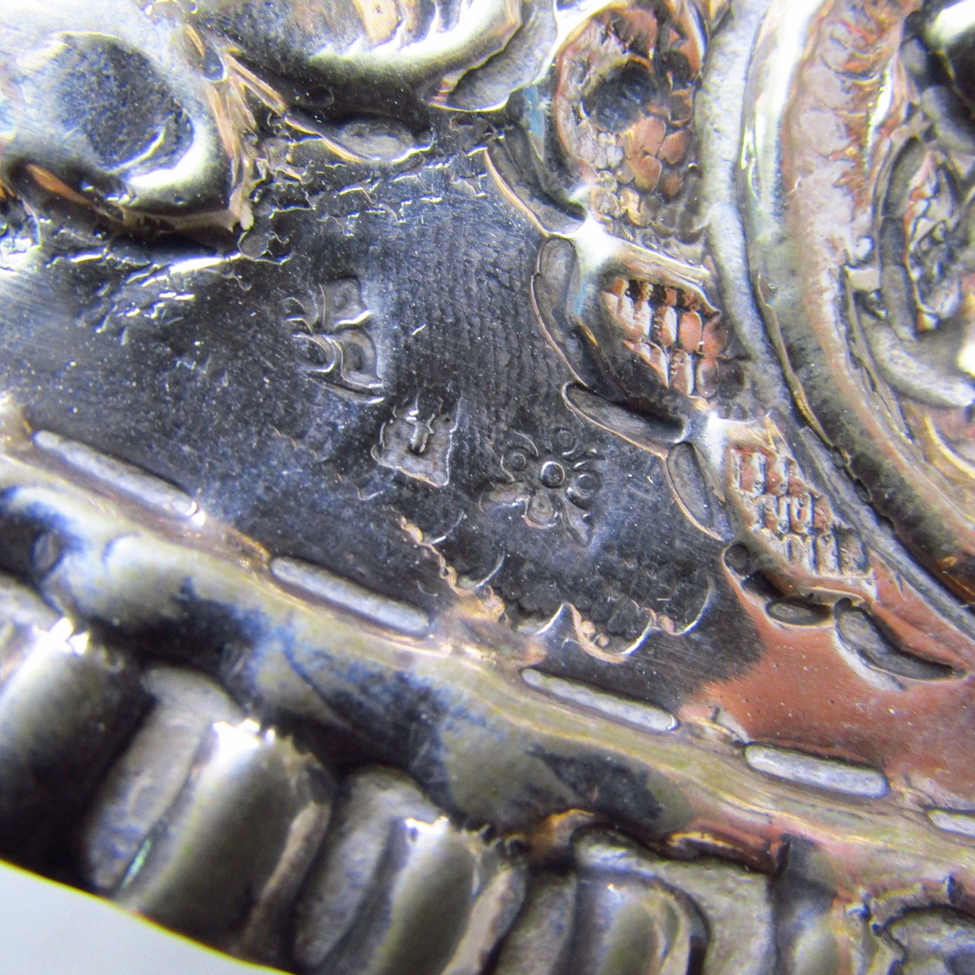Bandeja Oval Decorativa en Plata de Ley. España, siglo XVIII. Bandeja Oval Decorativa en Plata de Ley. España, siglo XVIII.