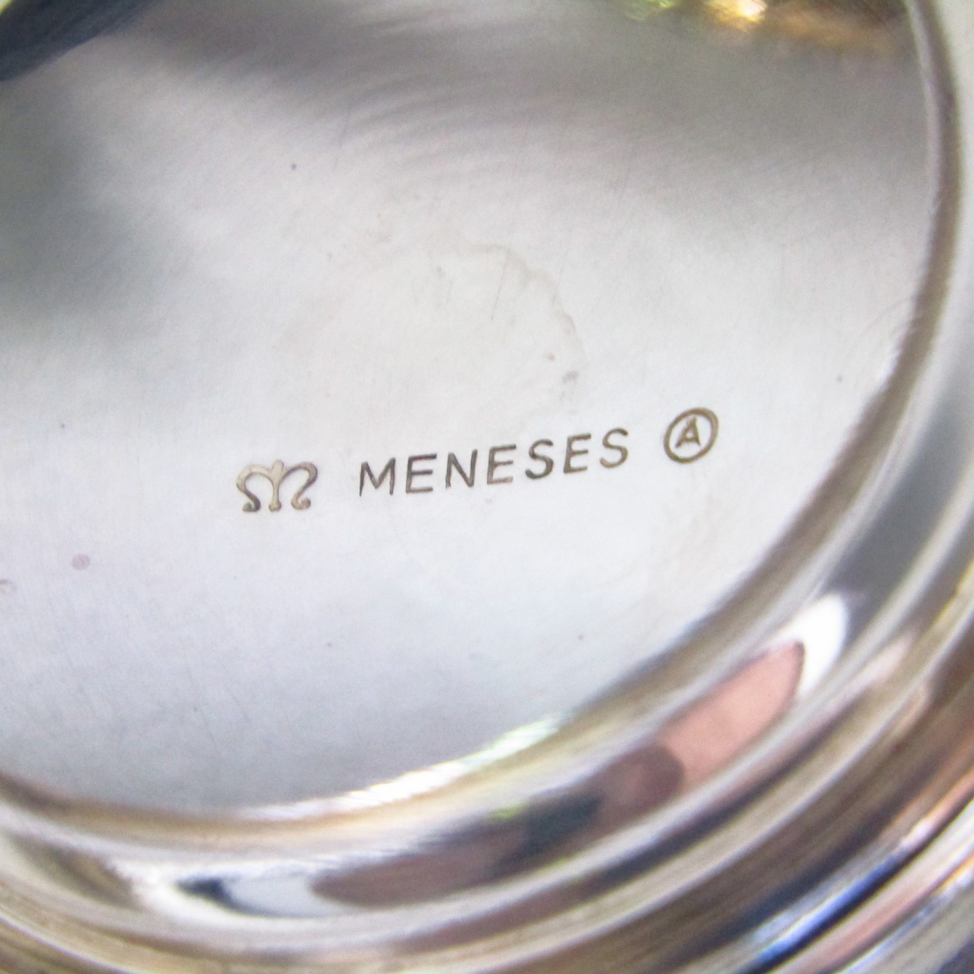 MENESES. Juego de Azucareros en metal plateado. España, siglo XX. MENESES. Juego de Azucareros en metal plateado. España, siglo XX.