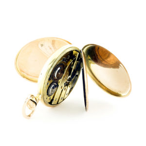 Reloj Suizo de Bolsillo, saboneta y remontoir. Oro 14k. Ca. 1890.