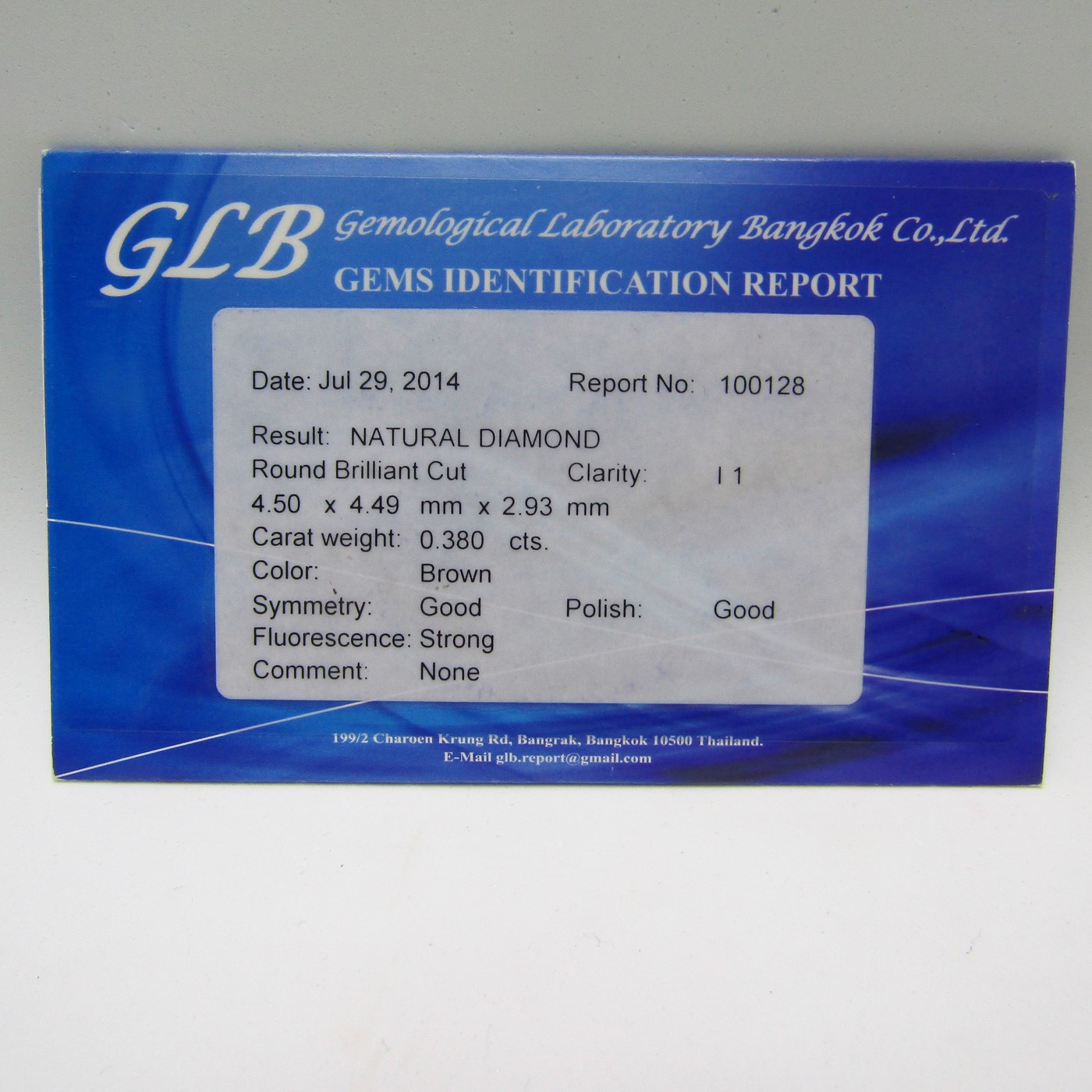 Diamante Natural de 0,38 ct. Talla: Brillante. Color: Brow. Pureza: P1. NO Tratado. Certificado GLB. Diamante Natural de 0,38 ct. Talla: Brillante. Color: Brow. Pureza: P1. NO Tratado. Certificado GLB.