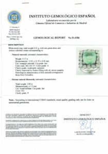 Sortija de Oro blanco con Esmeralda Colombiana de 9,17 cts. y orla de 16 diamantes talla brillante 2,08 cts. 8,41 gr. (Certificado IGE)