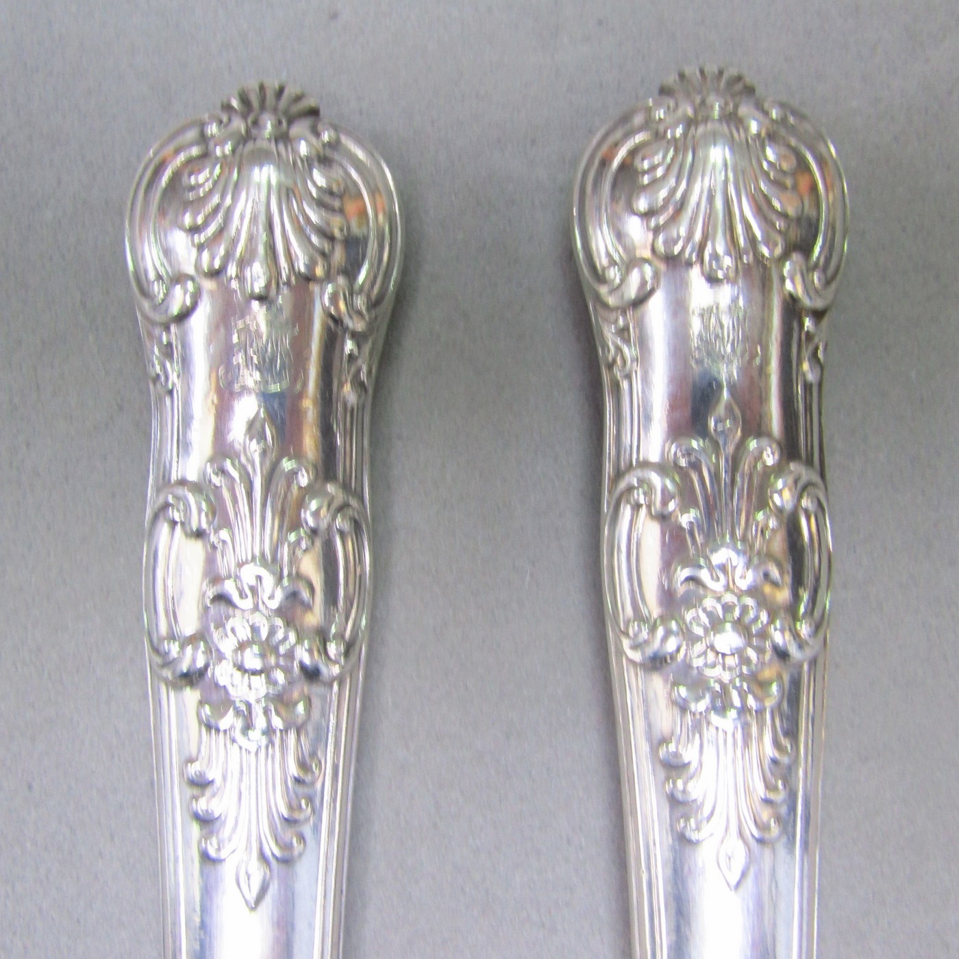 ANDUIZA. Lote de 16 Cubiertos para Pescado en Plata de Ley. España, siglo XIX. ANDUIZA. Lote de 16 Cubiertos para Pescado en Plata de Ley. España, siglo XIX.