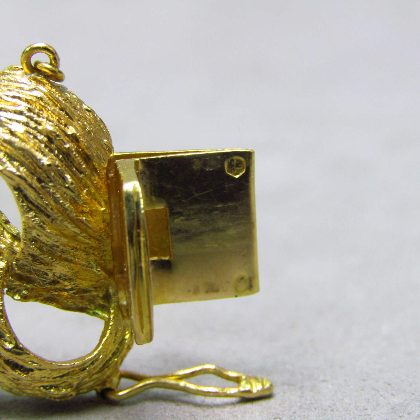 Pulsera realizada en oro amarillo de 18 K. 57 gr. Pulsera realizada en oro amarillo de 18 K. 57 gr.
