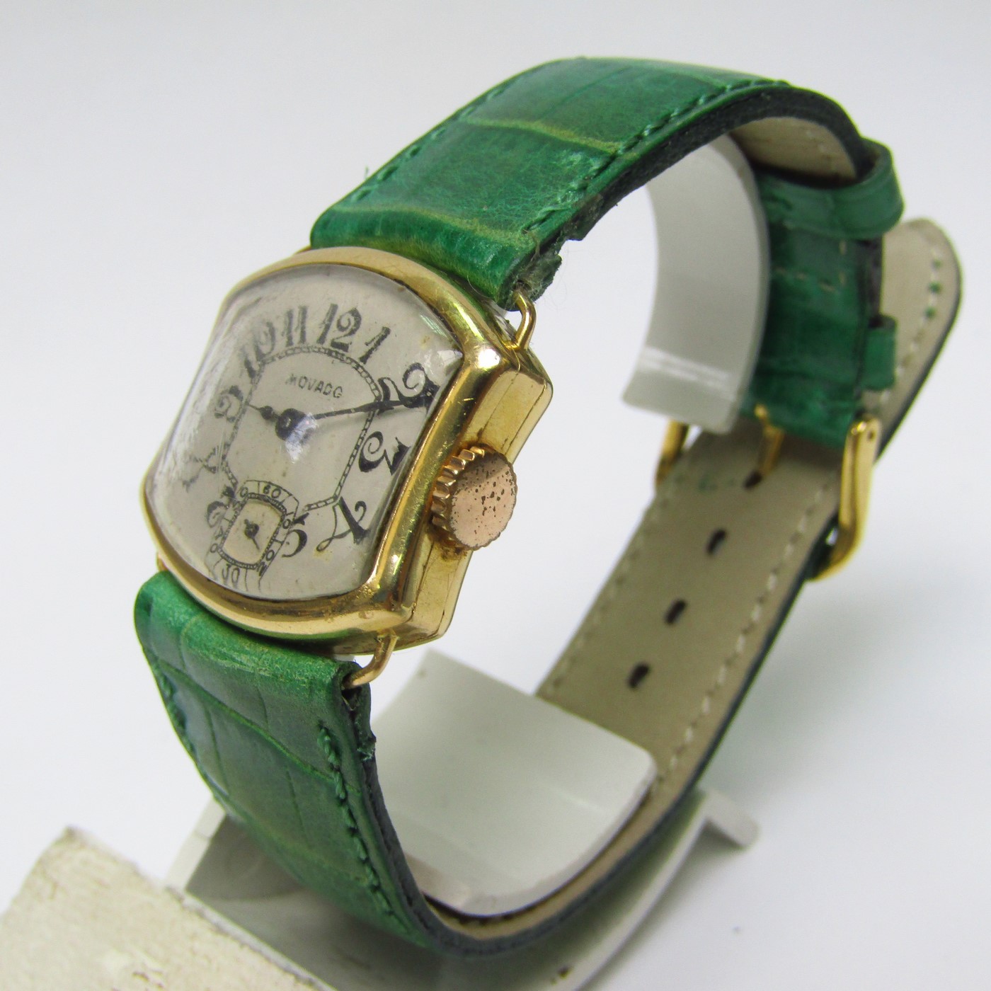 MOVADO. Reloj de pulsera unisex. Oro 18k. Ca. 1950. MOVADO. Reloj de pulsera unisex. Oro 18k. Ca. 1950.