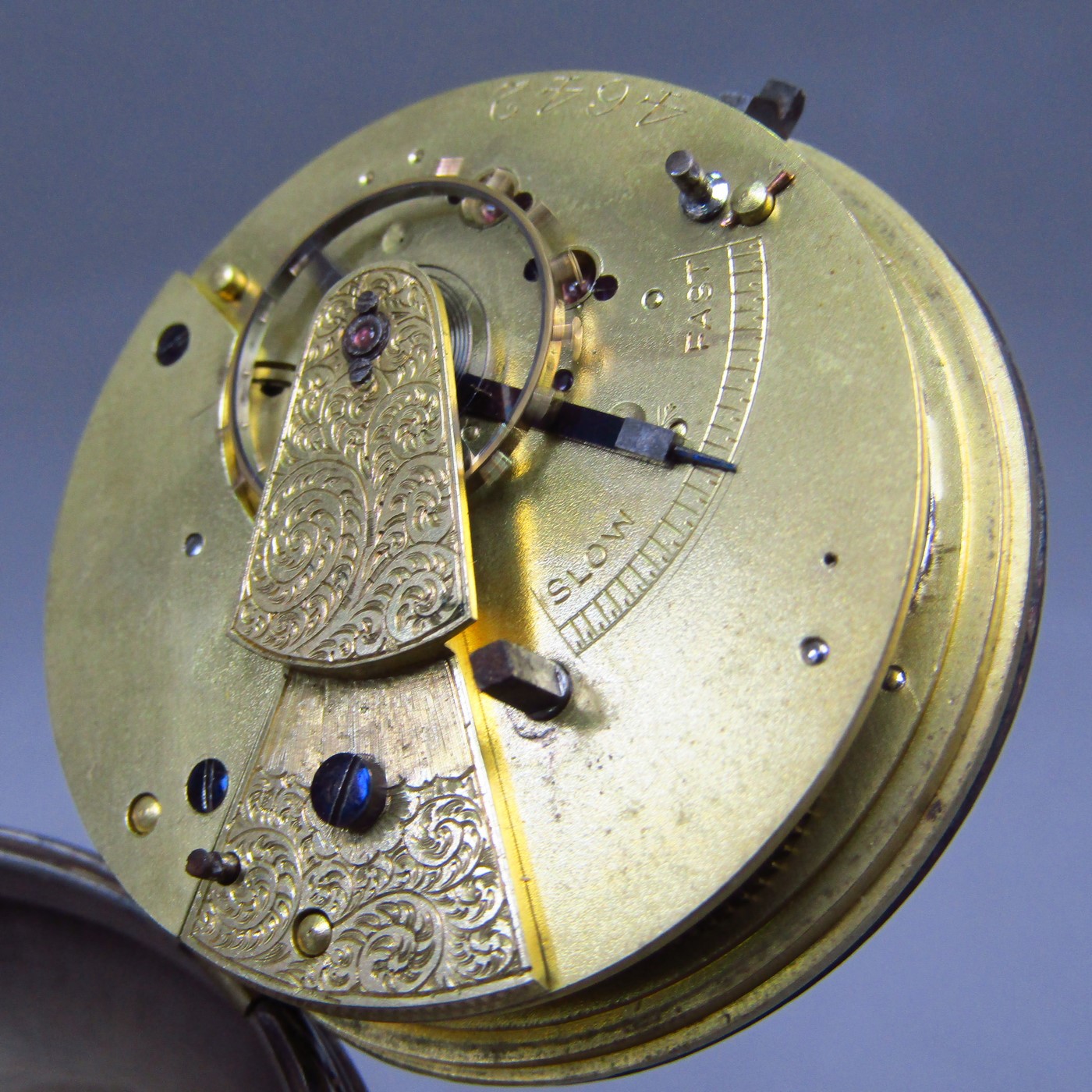 Reloj de Bolsillo-Sobremesa Half Fusee sobre escultura. England, ca. 1900. Reloj de Bolsillo-Sobremesa Half Fusee sobre escultura. England, ca. 1900.