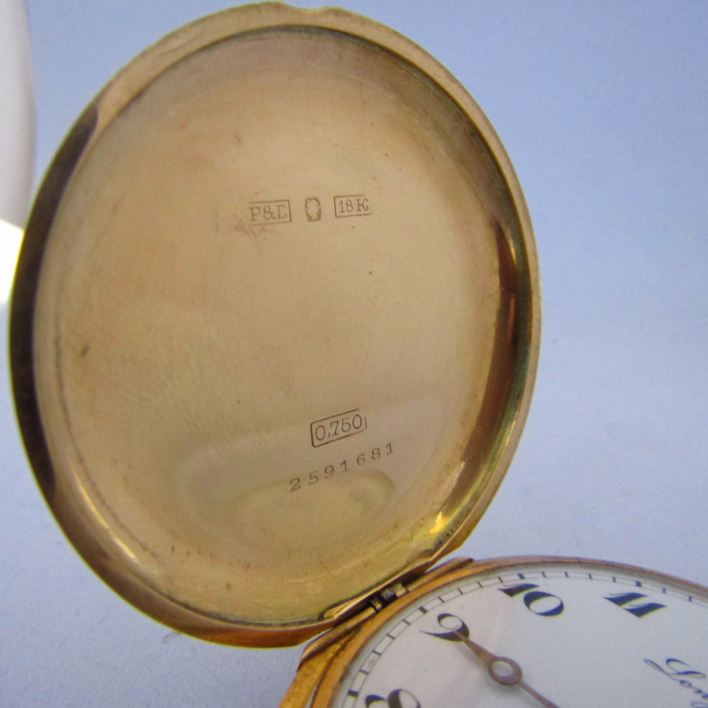 LONGINES. Reloj de bolsillo, saboneta y remontoir. Oro 18k. Suiza, año 1911. LONGINES. Reloj de bolsillo, saboneta y remontoir. Oro 18k. Suiza, año 1911.