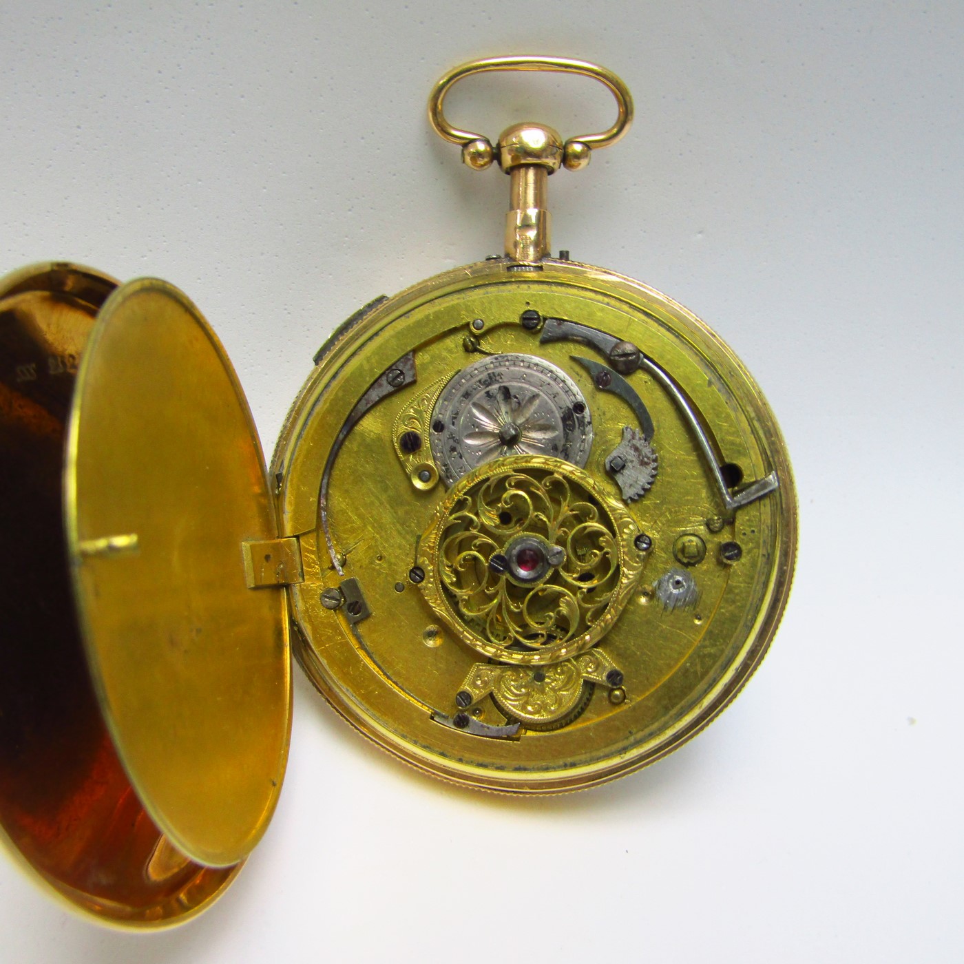 Reloj francés de Bolsillo para caballero, lepine, repetición horas y cuartos. Oro 18k. Ca. 1800. Reloj francés de Bolsillo para caballero, lepine, repetición horas y cuartos. Oro 18k. Ca. 1800.