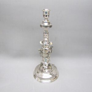 Candelero realizado en Plata de Ley. España, siglo XX.