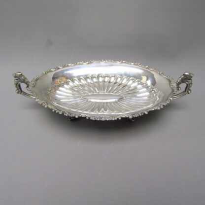Oval Table Center in Sterling Silver. Spain, 20th century.
