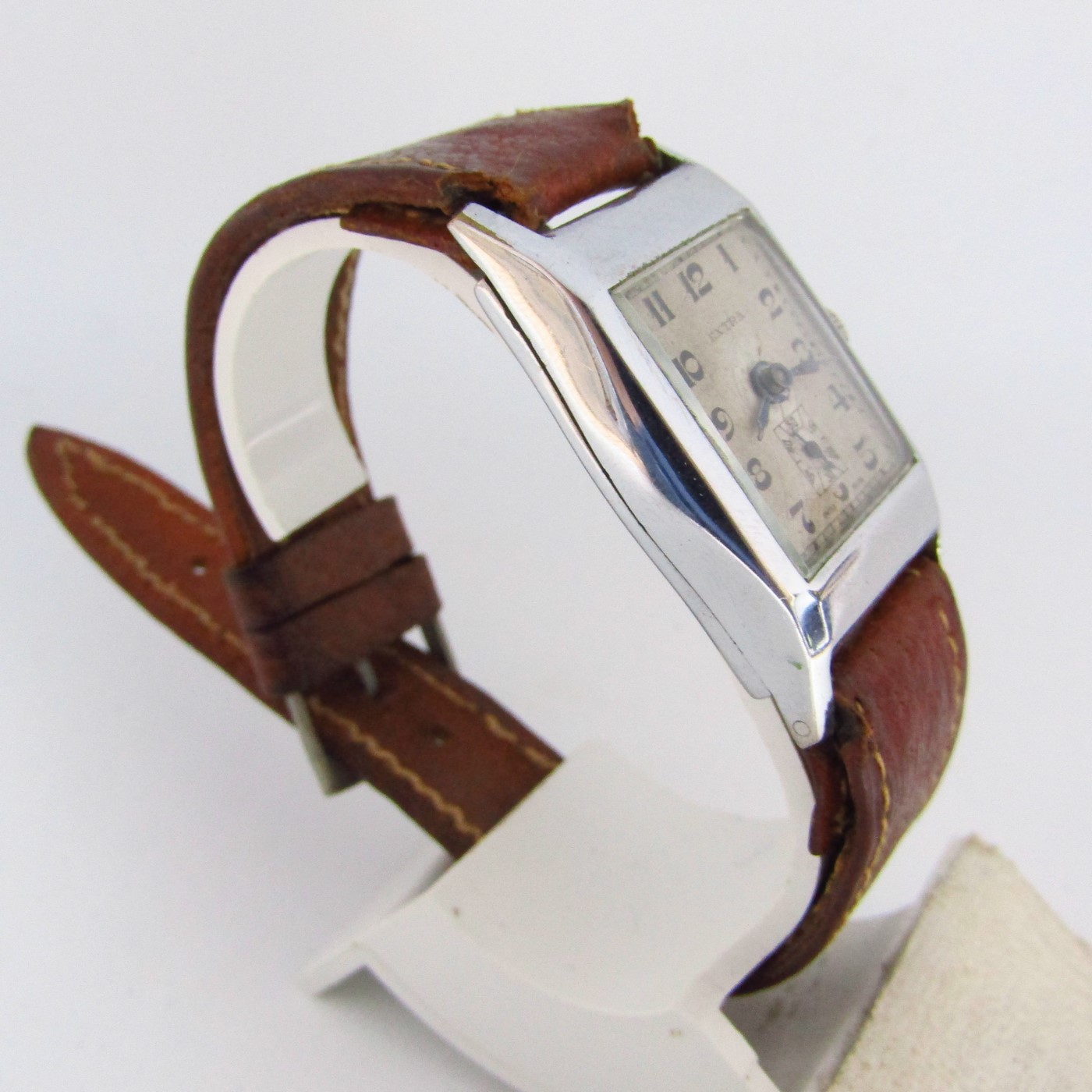 EXTRA. Reloj de pulsera para caballero. Acero. Suiza, ca. 1970 EXTRA. Reloj de pulsera para caballero. Acero. Suiza, ca. 1970