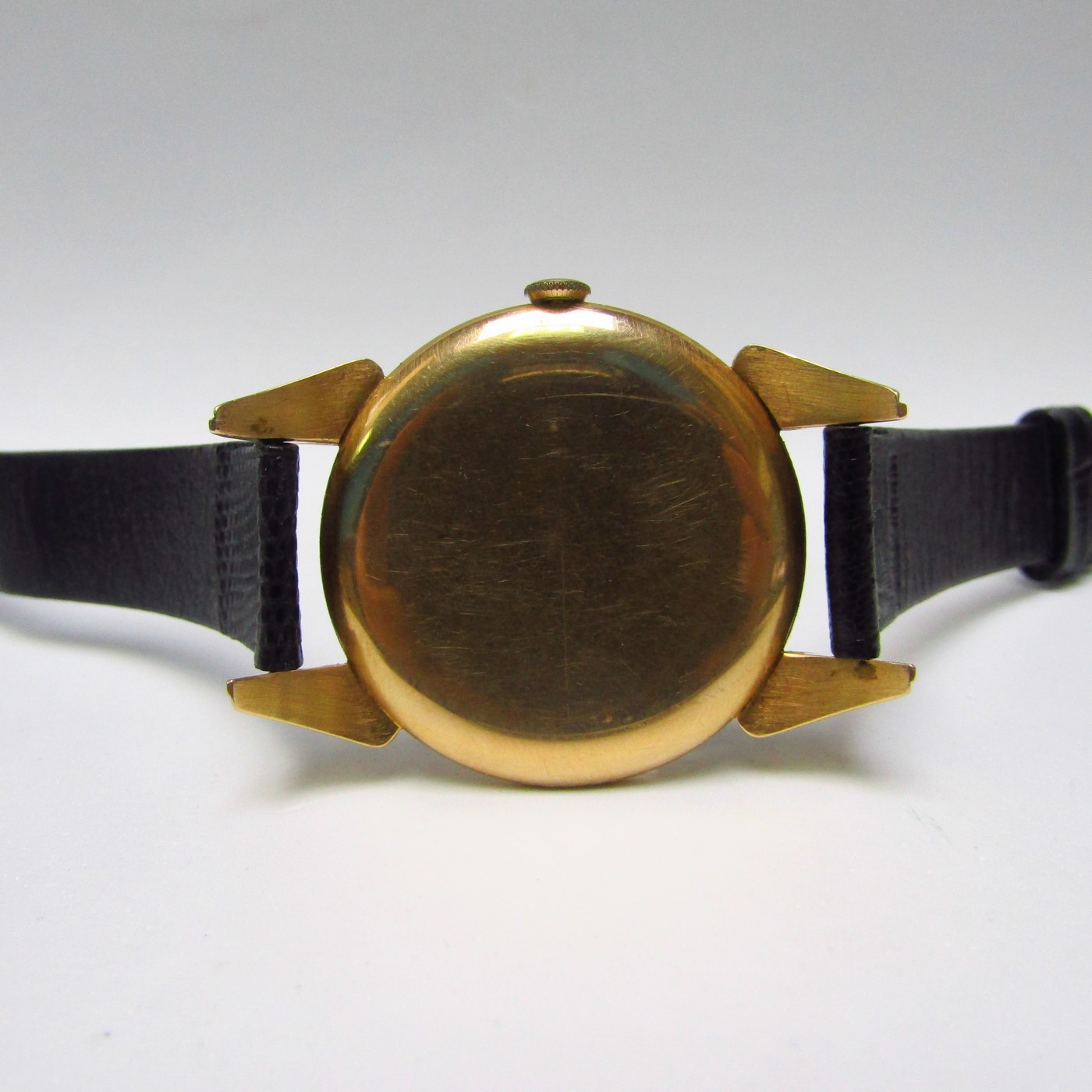 LONGINES. Reloj de pulsera caballero. Oro 18k. Suiza, Año 1.946. LONGINES. Reloj de pulsera caballero. Oro 18k. Suiza, Año 1.946.