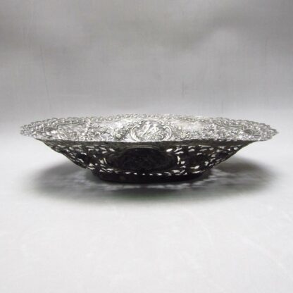DIONYS GARCIA. Magnificent handmade centerpiece in sterling silver. Spain, 1920.