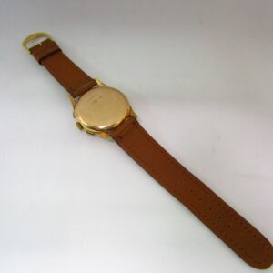 Olympic Cronographe. Reloj Cronógrafo de caballero. Oro 18k. Circa. 1950.