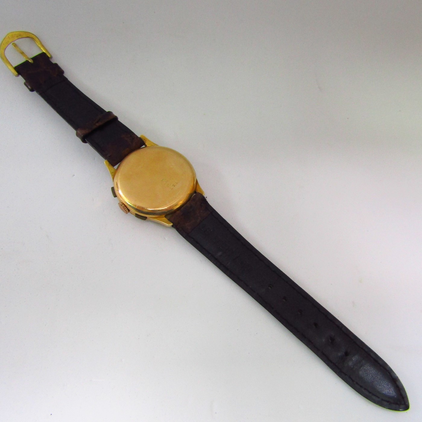 OLYMPIC. Reloj Cronógrafo de pulsera para caballero. Oro 18k. Suiza, ca. 1950. OLYMPIC. Reloj Cronógrafo de pulsera para caballero. Oro 18k. Suiza, ca. 1950.