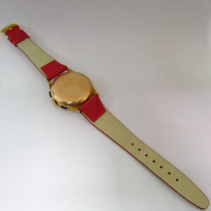 Reloj Cronógrafo de pulsera para caballero. Marca CORANIC. Oro 18k. Suiza, Ca. 1950