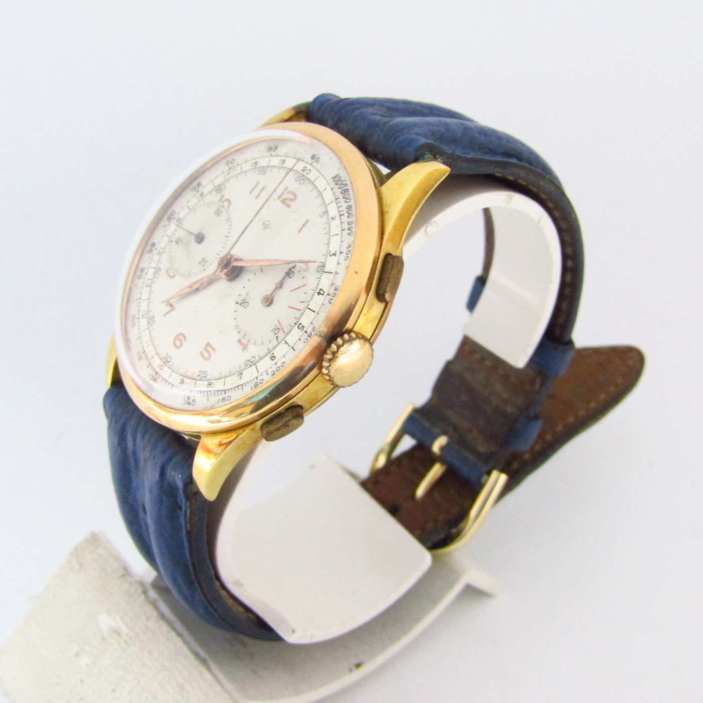 Reloj Cronógrafo de pulsera para caballero. Marca MP. Oro 18k. Suiza, ca. 1950 Reloj Cronógrafo de pulsera para caballero. Marca MP. Oro 18k. Suiza, ca. 1950