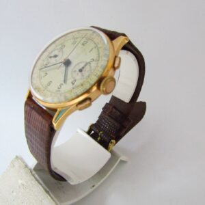 Reloj Cronógrafo de pulsera para caballero. Oro 18k. Suiza.