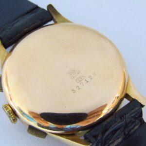 Reloj Cronógrafo de pulsera para caballero. Oro 18k. Suiza, ca. 1950