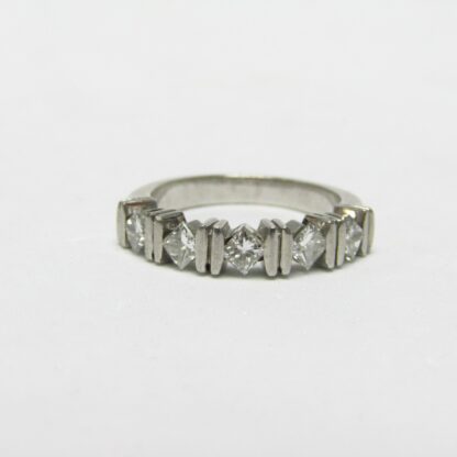 Platinum Ring with Five Princess Cut Diamonds, 0,60 ct. (GH / VS1-VS2)
