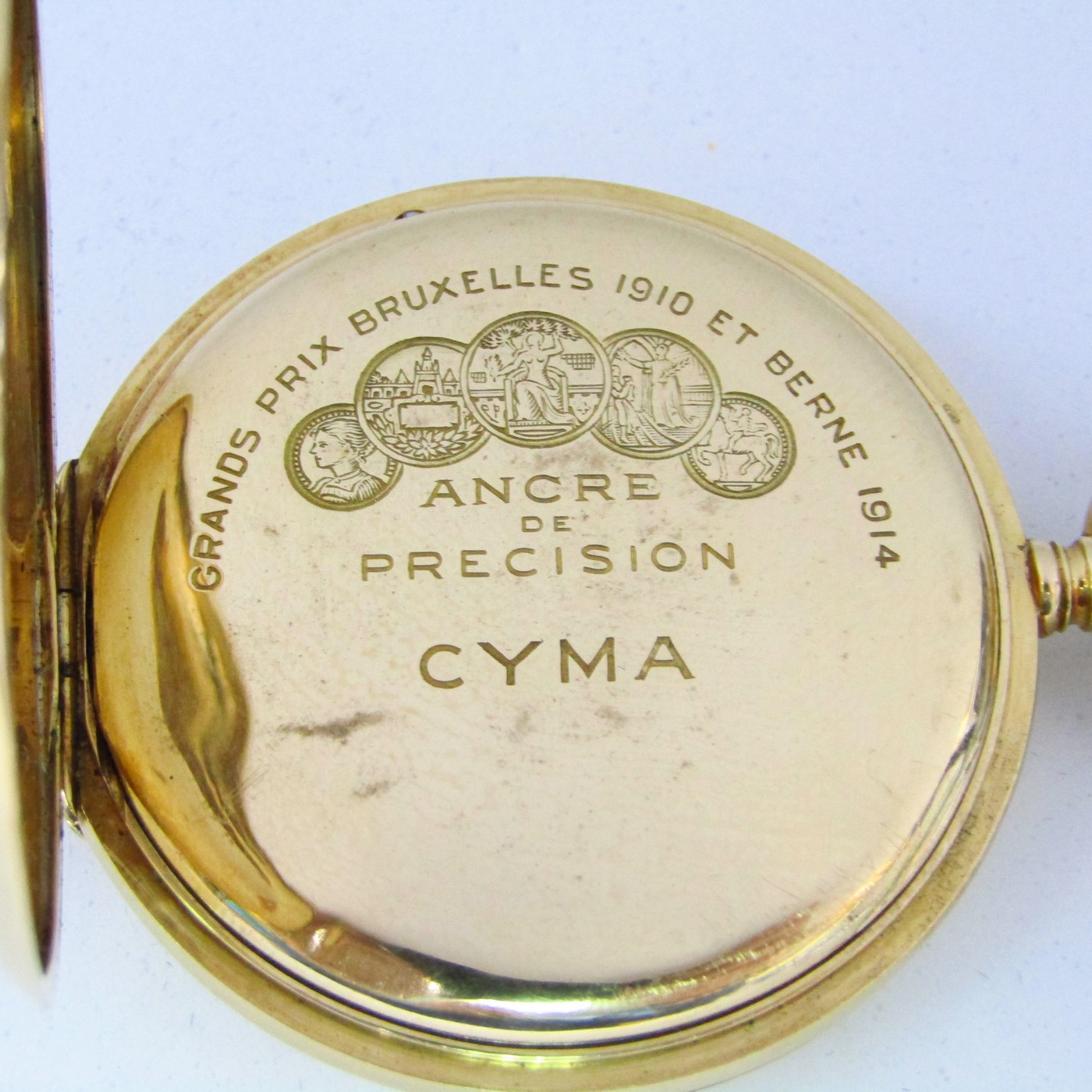 CYMA. Reloj de bolsillo Saboneta y remontoir. Oro 18k. Ca. 1915. CYMA. Reloj de bolsillo Saboneta y remontoir. Oro 18k. Ca. 1915.