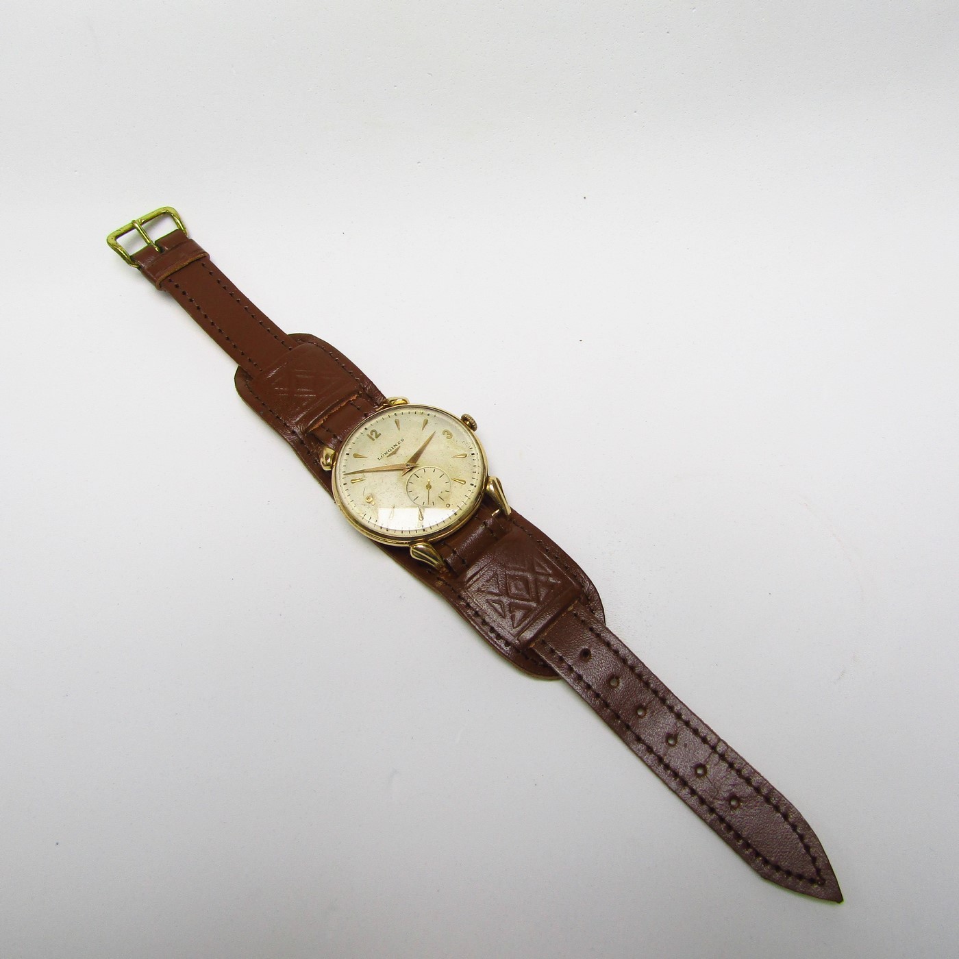 LONGINES. Reloj de pulsera para caballero. Oro 18k. Suiza, Ca. 1945 LONGINES. Reloj de pulsera para caballero. Oro 18k. Suiza, Ca. 1945