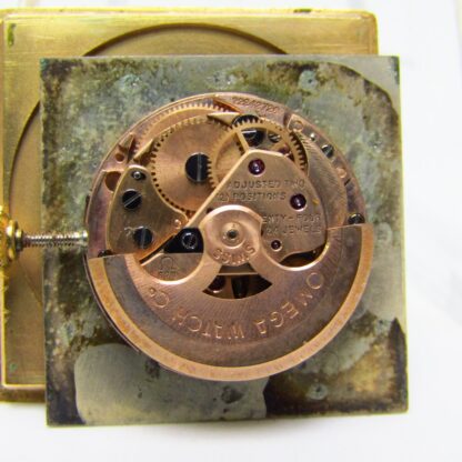 OMEGA. Modelo DE VILLE. Reloj Automático de pulsera para caballero. Oro 18k. Suiza, año 1965.