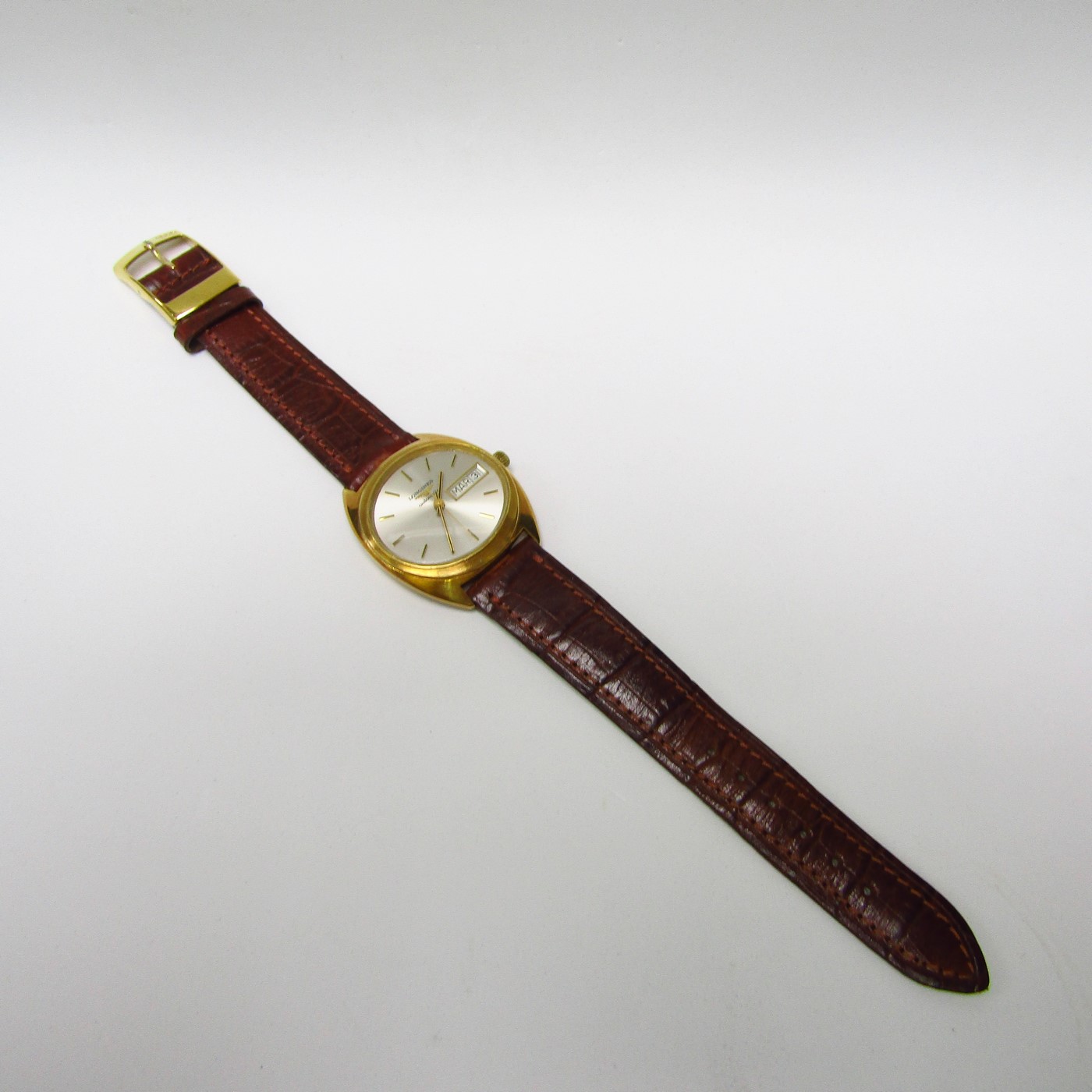 Longines Automático. Reloj de Pulsera para Caballero. Oro 18k. Suiza, 1975. Longines Automático. Reloj de Pulsera para Caballero. Oro 18k. Suiza, 1975.