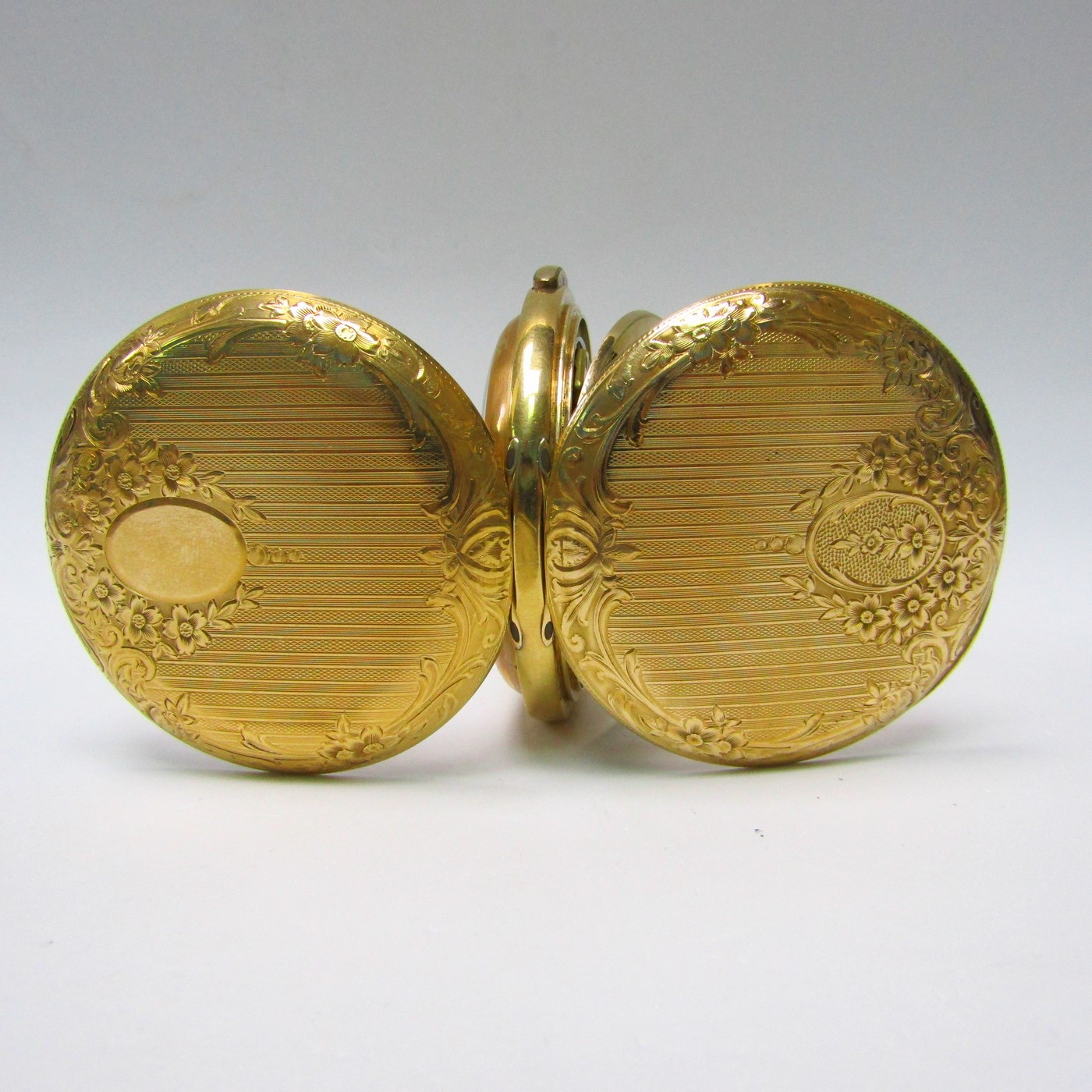 Perret & Berthoud (Le Locle). Reloj de repetición a minutos, saboneta y remontoir. Circa. 1910. Oro 18k. Perret & Berthoud (Le Locle). Reloj de repetición a minutos, saboneta y remontoir. Circa. 1910. Oro 18k.