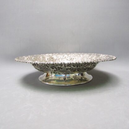 Large Baroque style Centerpiece in Sterling Silver. Spain, 20th century.